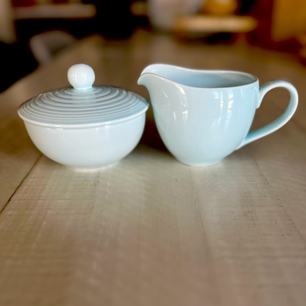 Like new cream and sugar- Royal Doulton- Gordon Ramsay Maze